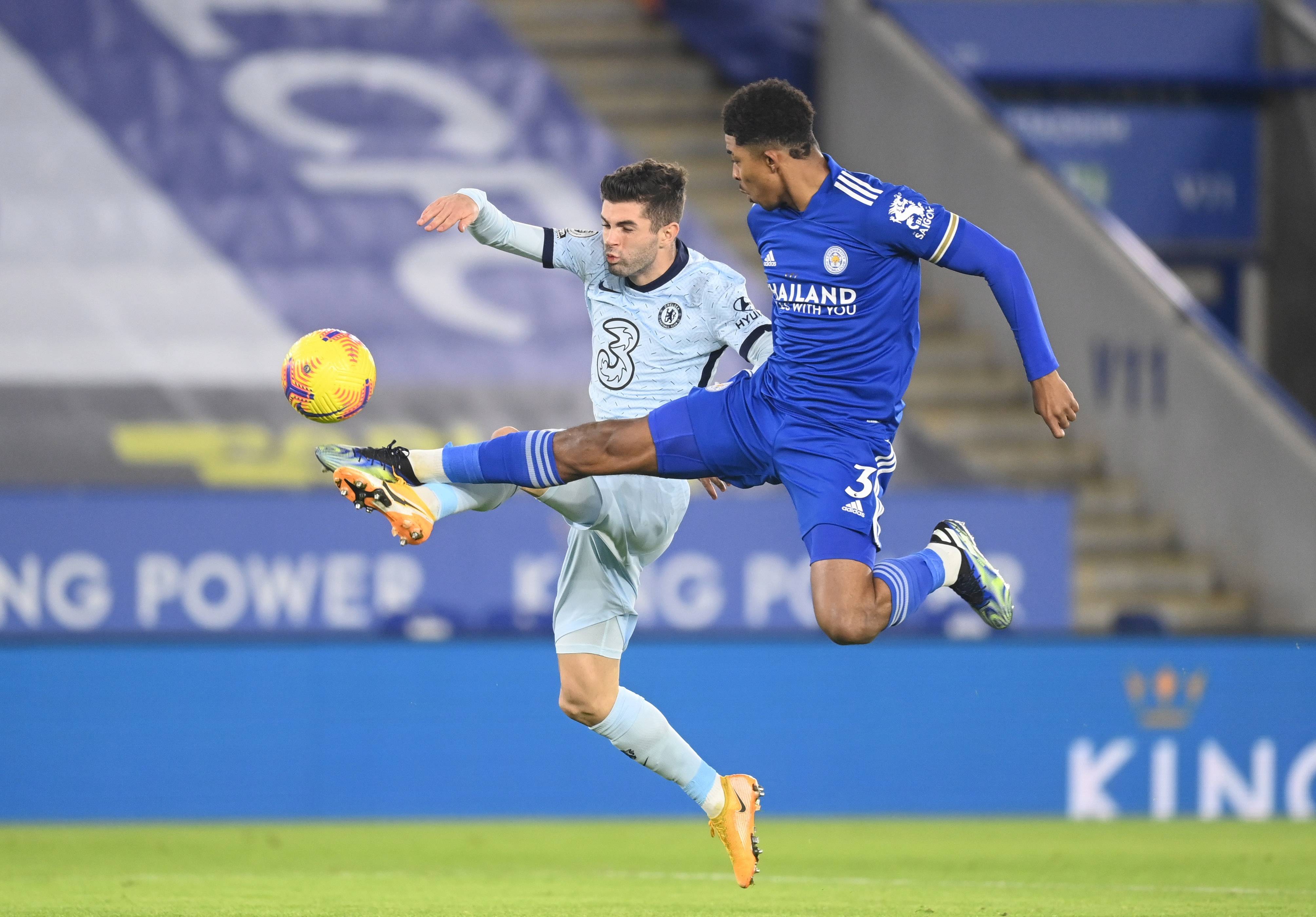 用他那备受 用他那备受