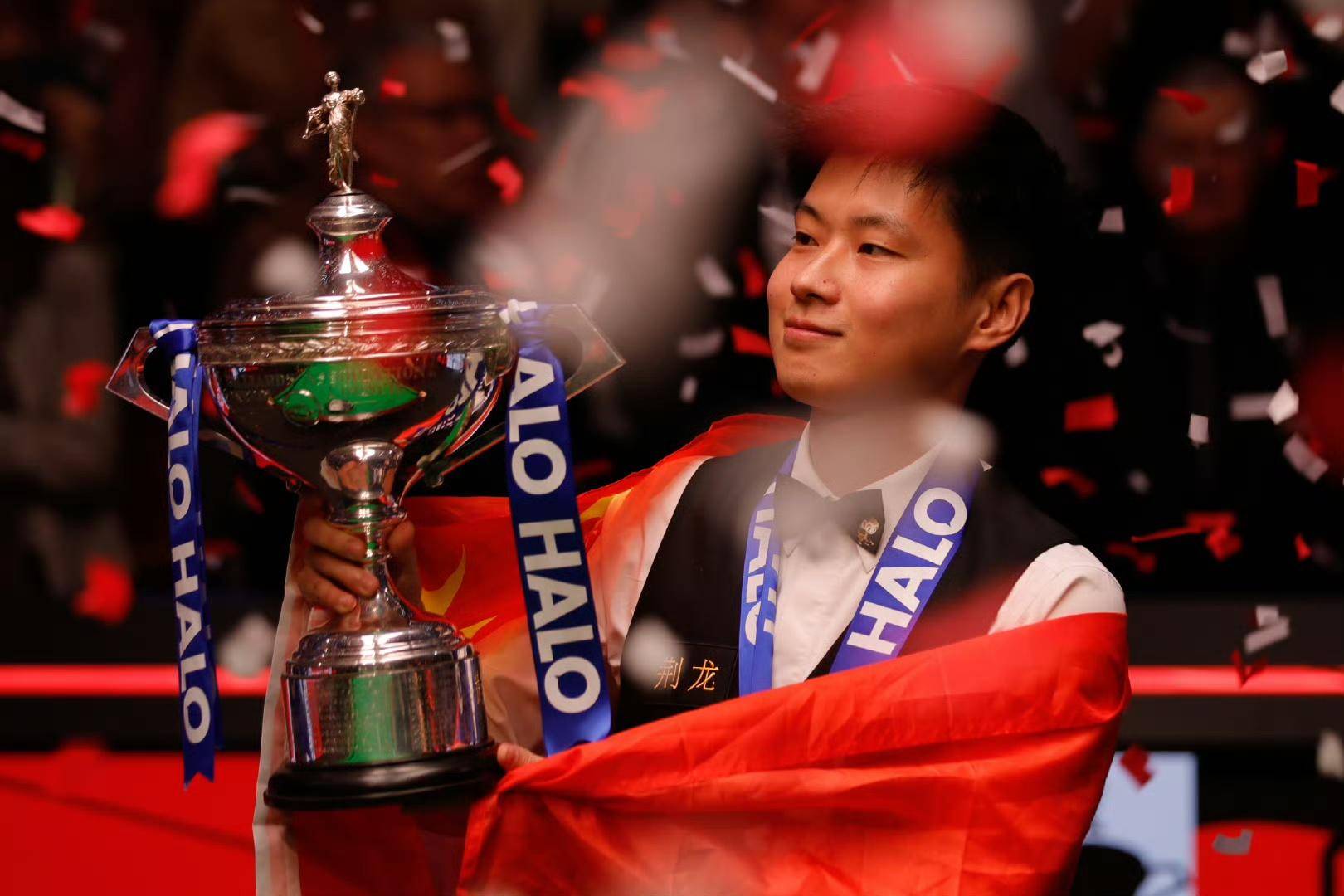 贿赂丑闻中 贿赂丑闻中