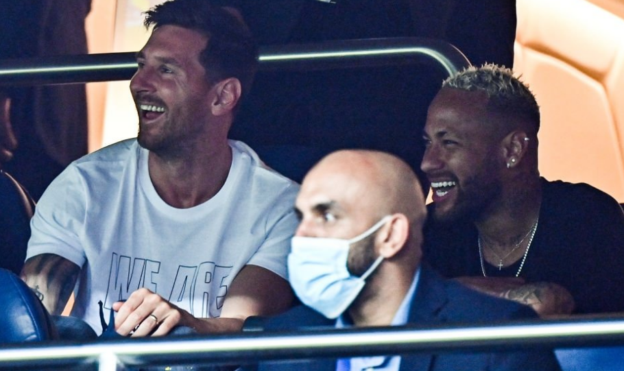 给与拉伸 给与拉伸